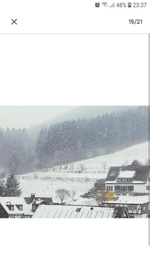 4 Erw. 1 Ki. Ski Entspannung Terasse Ausblick Schmallenberg Exterior photo